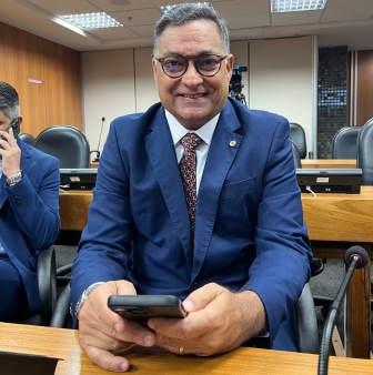 Luciano Araujo filia-se ao Avante 